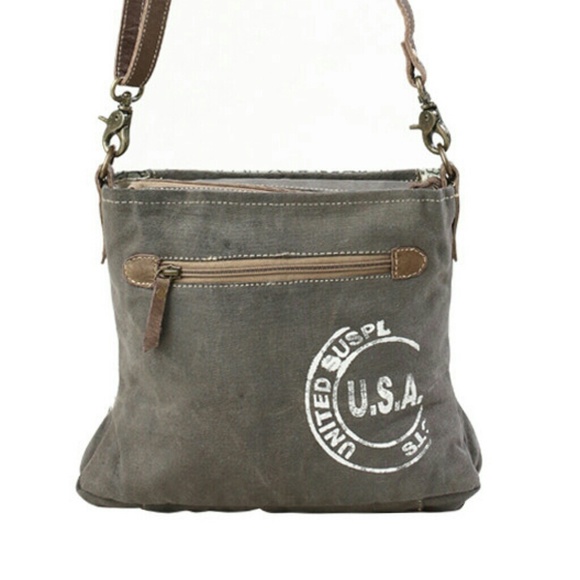 🌟DEAL OF THE DAY🌟 Floral Print & Hair Bag - Picture 4 of 4